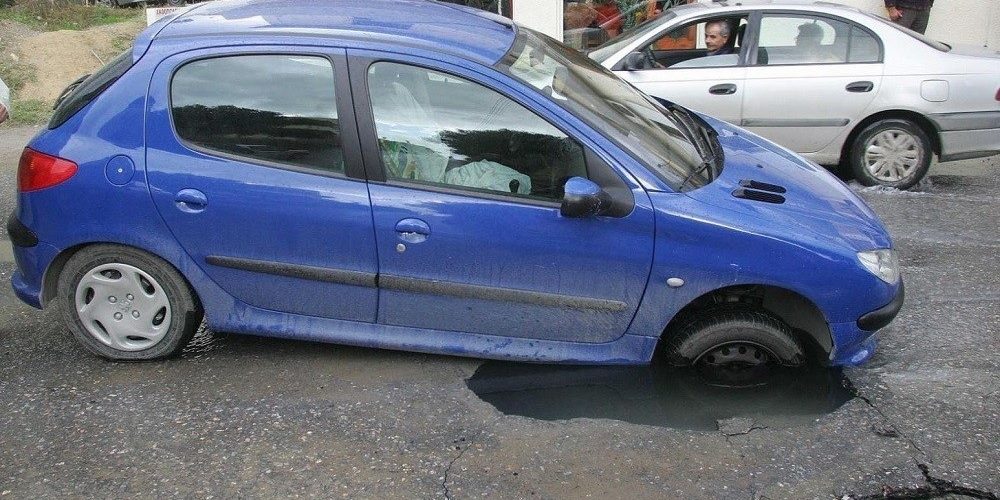 ζημιά από λακκούβα ζημιά από λακκούβα