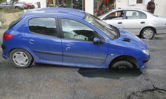 ζημιά από λακκούβα ζημιά από λακκούβα